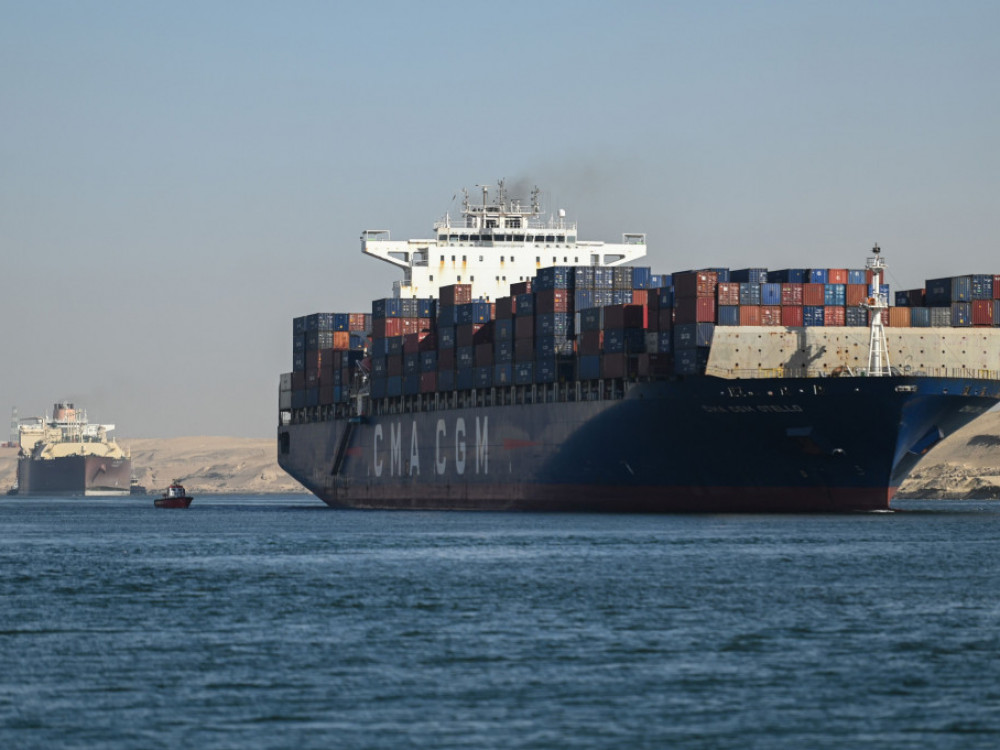 Бродовите сигнализираат дека не се поврзани со Израел за да пловат по Црвеното Море