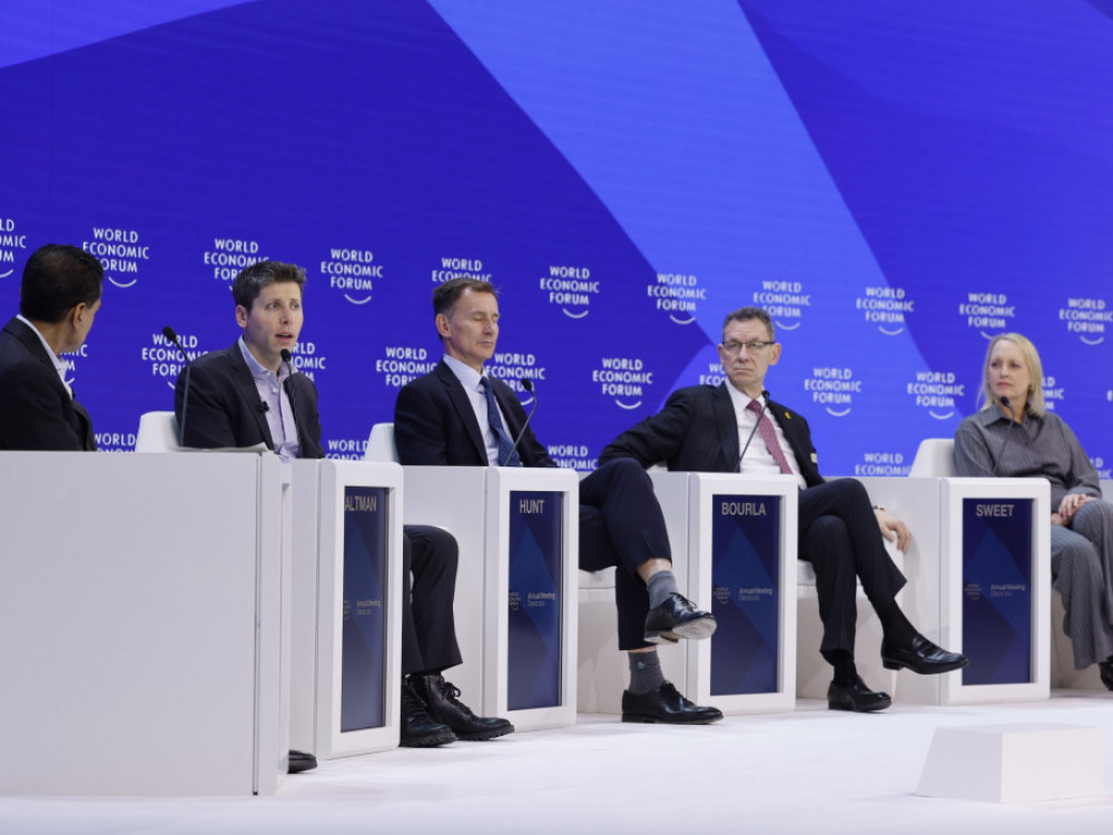 Алтман: Се работи на ВИ паметна колку луѓето, тоа ми прави голем стрес