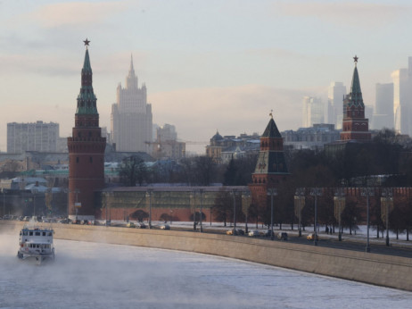 Путин дозволи влез без виза за кинеските граѓани во Русија