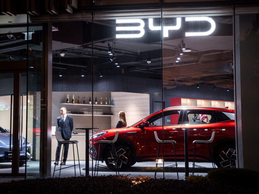 БЈД најавува нов откуп на акции и повеќе луксузни модели