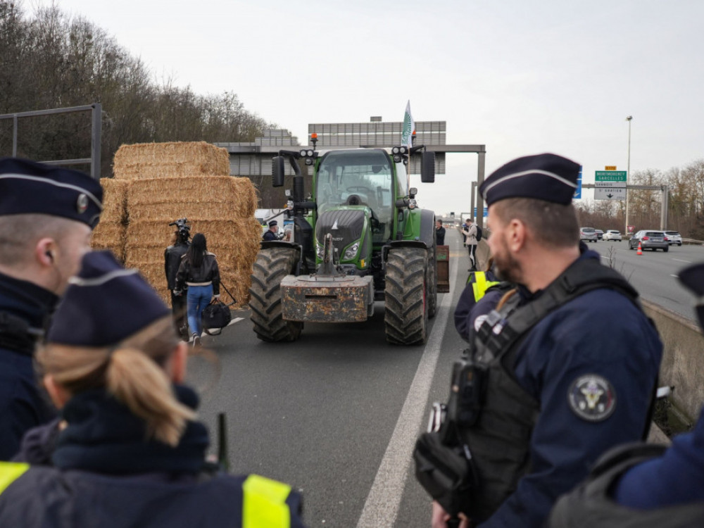 Земјоделците од Белгија протестираат пред седиштето на ЕУ