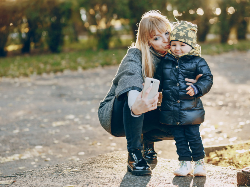 Дали знаете што е „шерентинг“ и кои се неговите ризици?