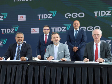 Владата одобрила анекс на договорот за неизградената фабрика за е-возила во Тетово