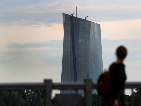 ЕЦБ стравува од предвремено намалување на каматните стапки