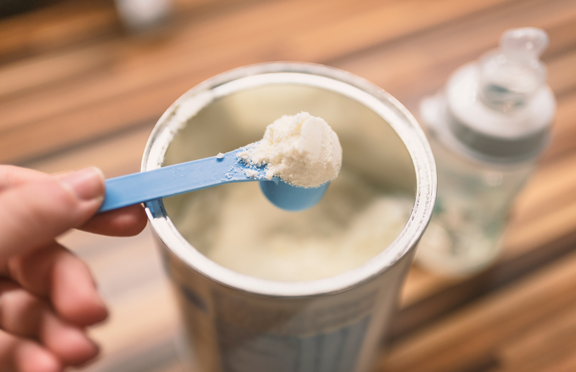 Цените на млечните формули уриваат рекорди