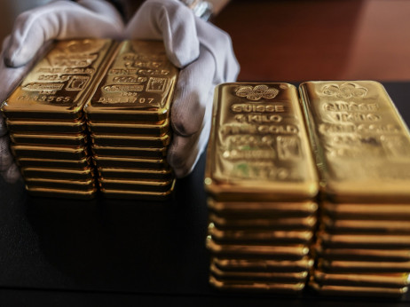 Цената на златото расте по извештајот за инфлацијата во САД
