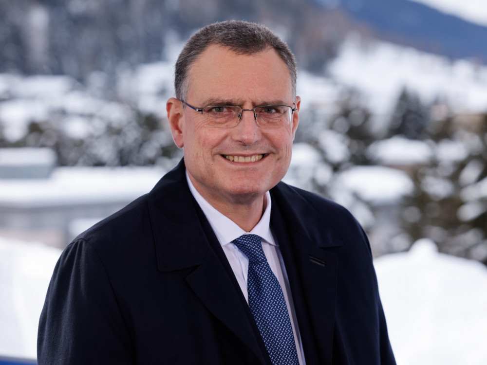 Најплатениот гувернер во светот минатата година зел над милион долари