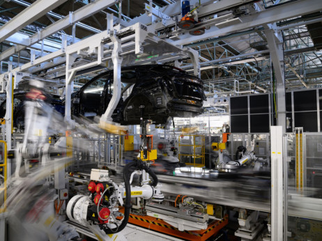 Македонска фабрика произведува за светските авто-гиганти - пет вести на денот