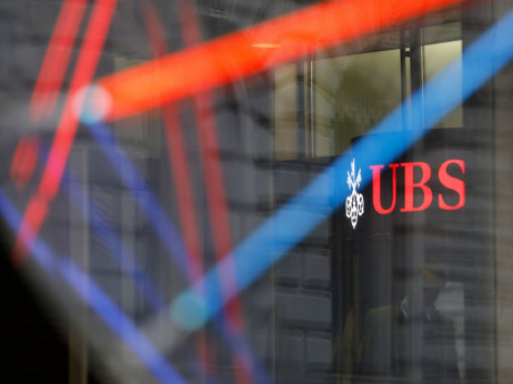 УБС ќе откупува акции во вредност од две милијарди долари