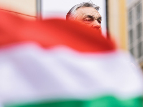 Како милионите од Орбанова Унгарија го освојуваат регионот Адрија
