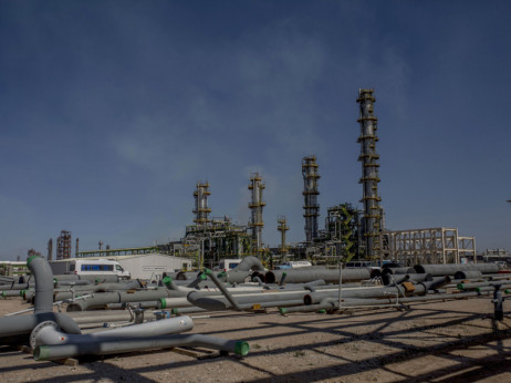 Цените на нафтата паѓаат додека тензиите меѓу Иран и Израел се намалуваат
