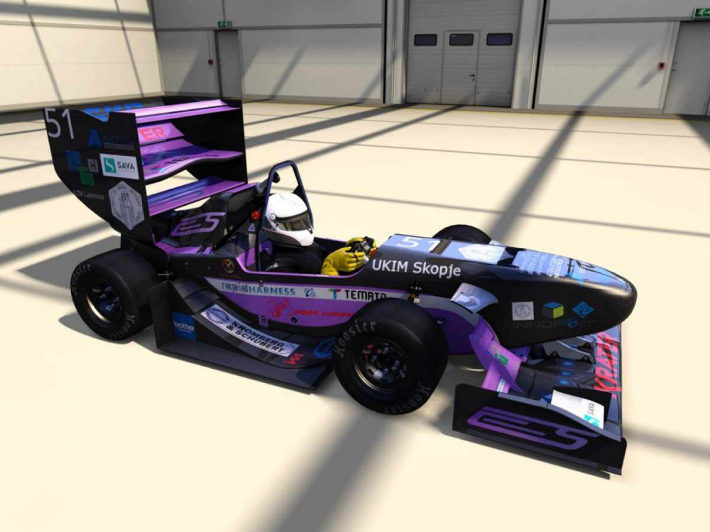 Како изгледа првиот македонски болид?