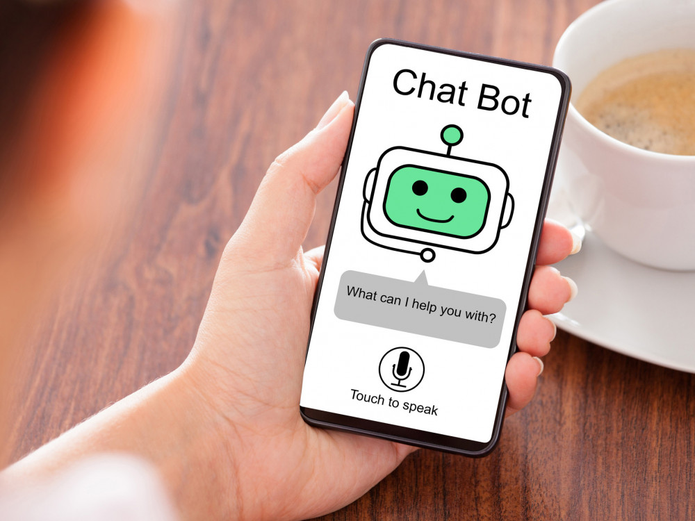 ВИ-четботовите сакаат да се навлечете на нив – можеби и премногу
