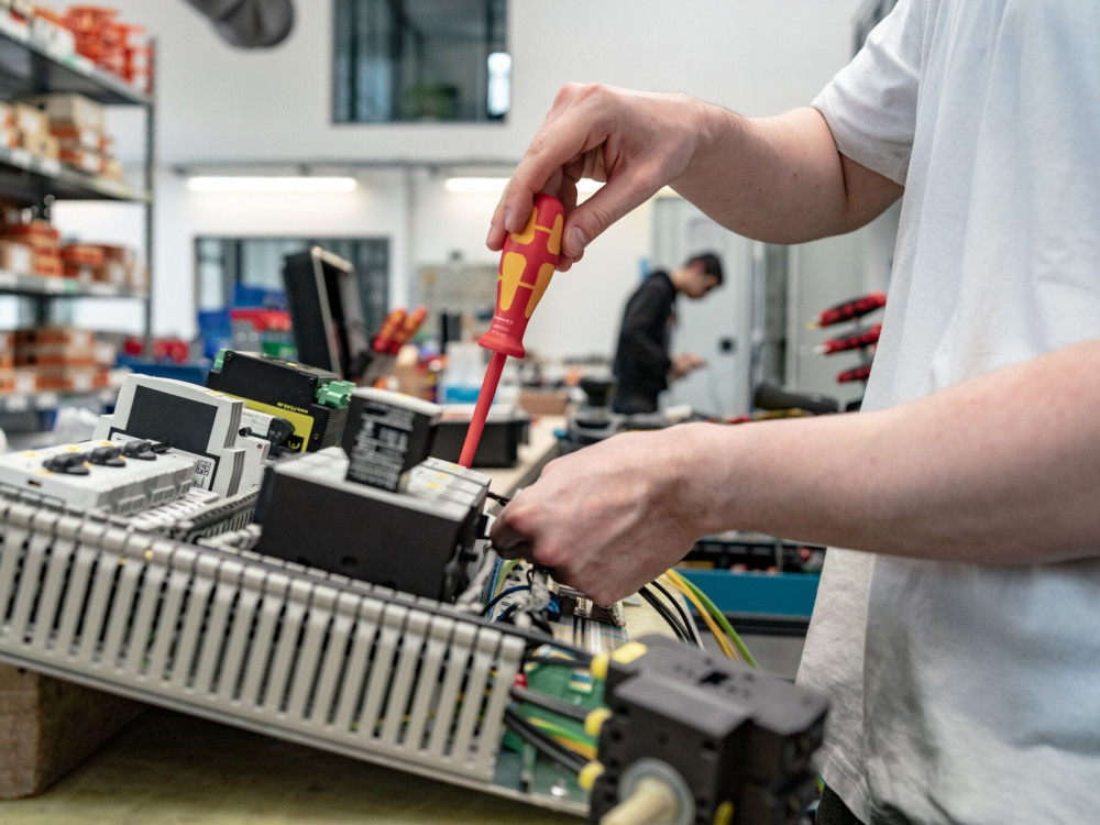 Растот на платите во Германија ги нарушува плановите на ЕЦБ