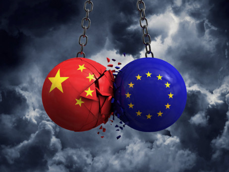 Кина го засилува предупредувањето до ЕУ неколку дена пред одлуката за царини