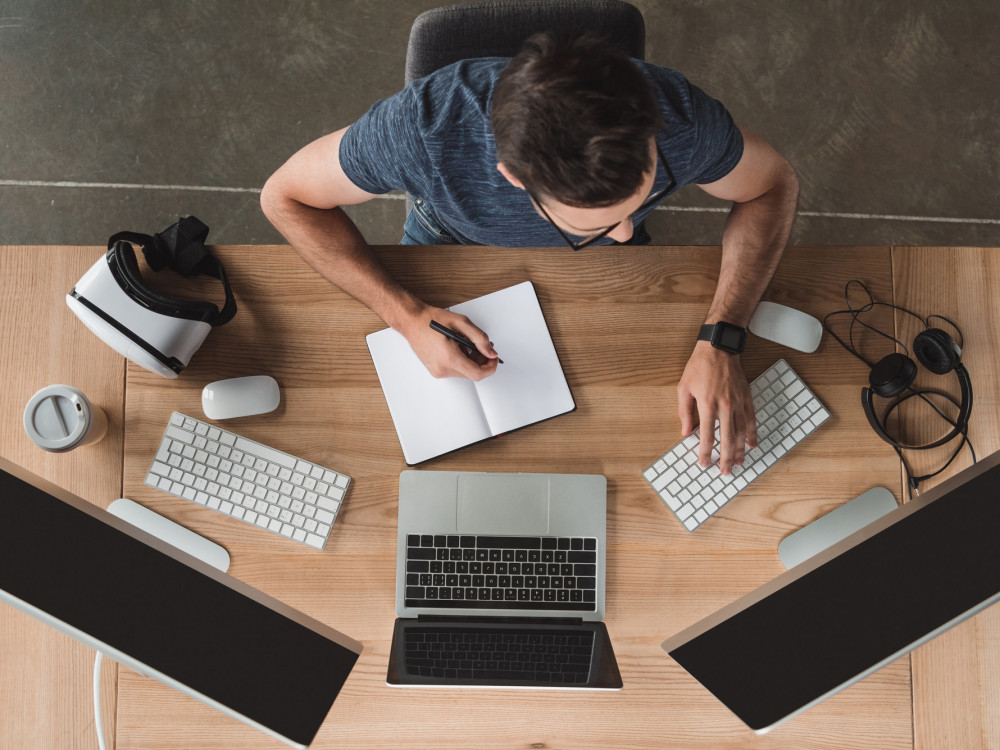 Половина од ИТ-професионалците размислуваат за бегство од Македонија