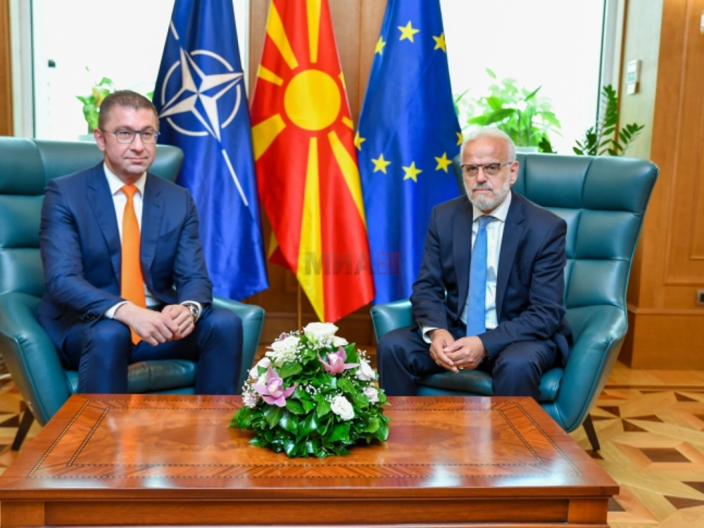 Мицкоски ја презеде премиерската функција