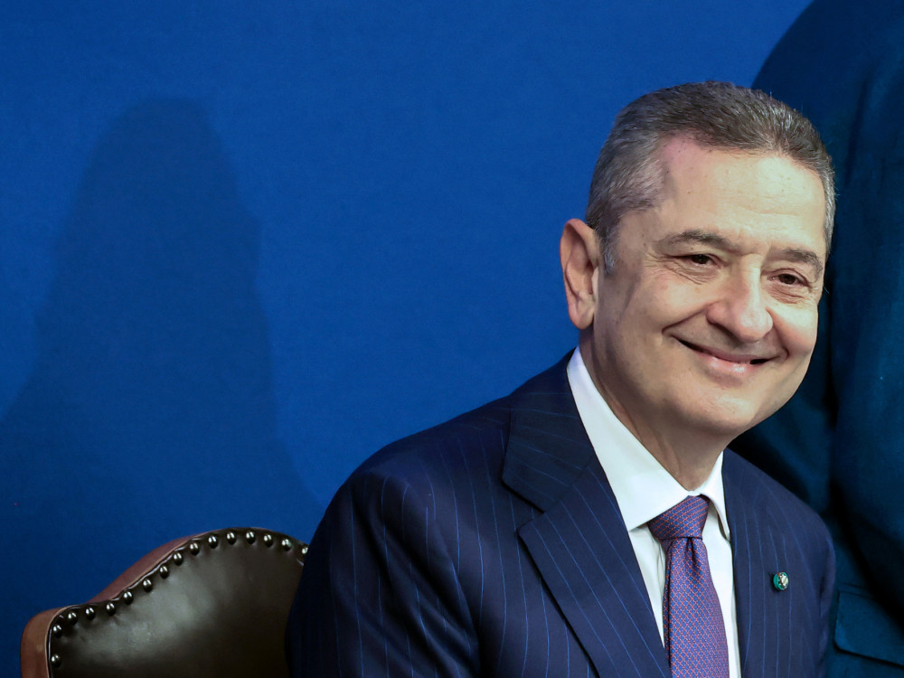 ЕЦБ мора да биде подготвена да се справува со политички шокови