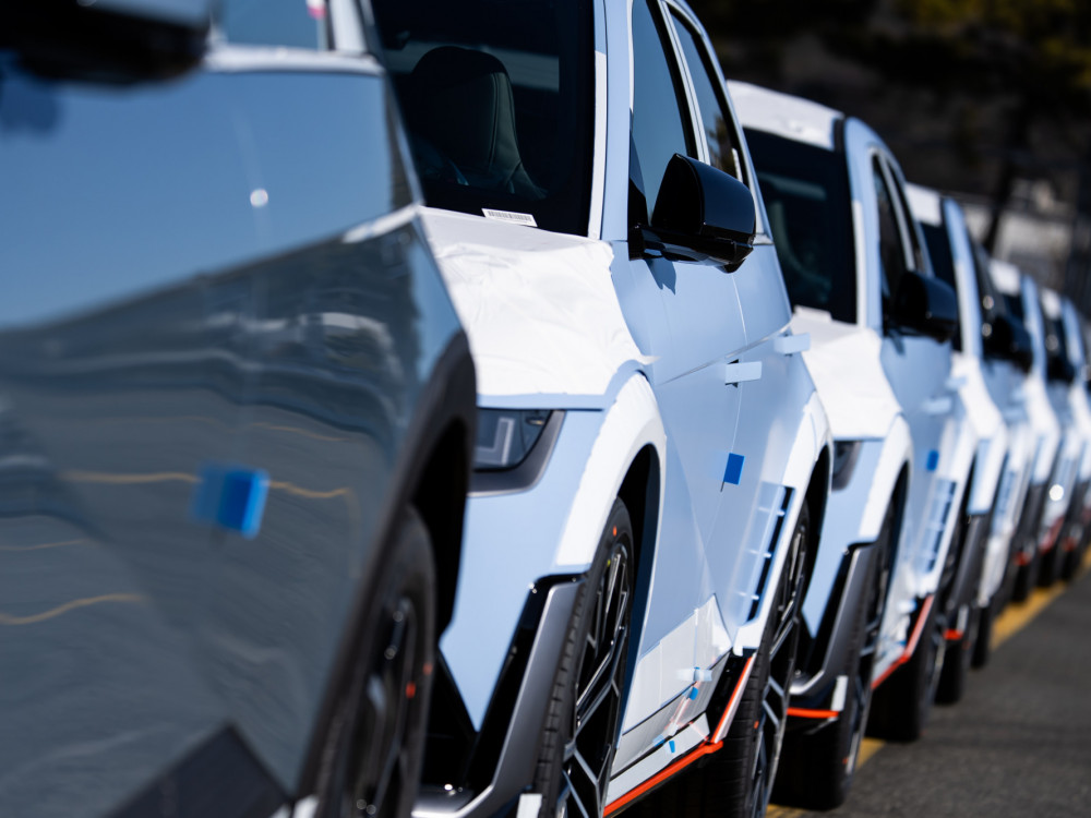 ЕУ воведува царина од девет проценти за автомобилите на „Тесла“