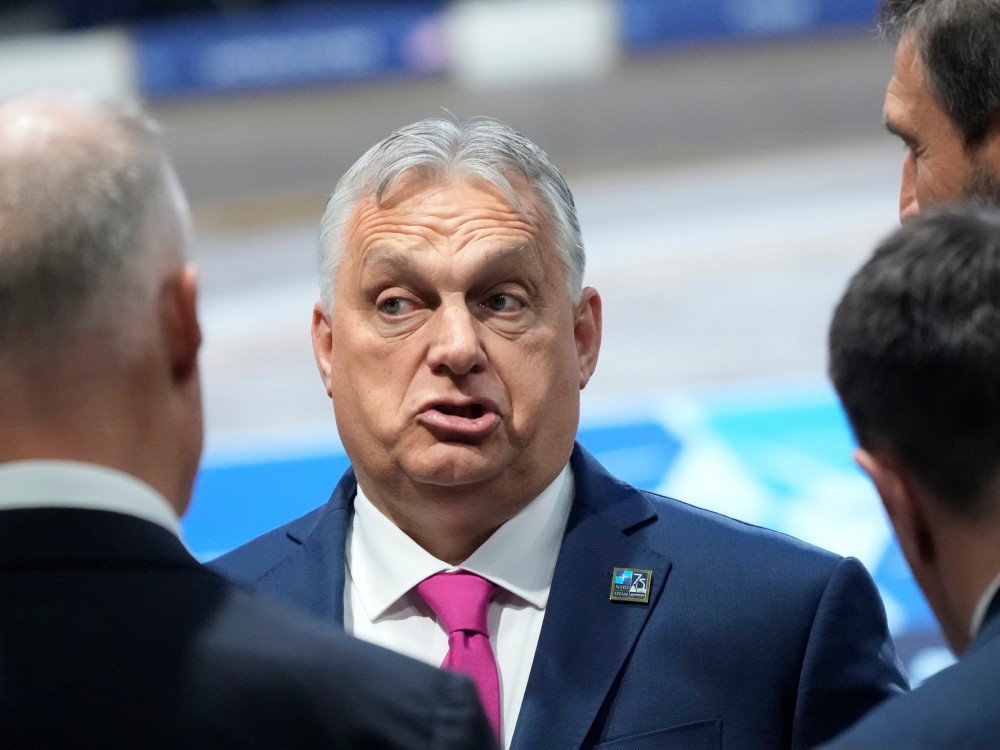 Орбан во „фриленс дипломатија“: Отпатува кај Трамп во Флорида