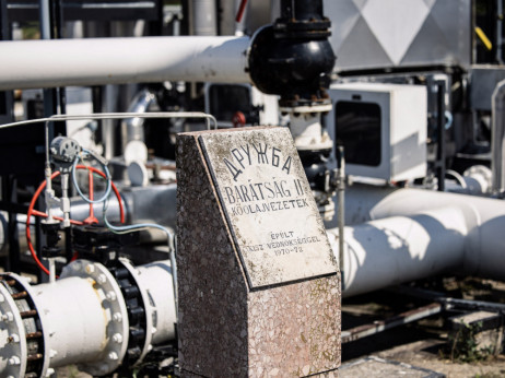 ЕУ ќе предложи забрана за руска нафта три дена по изборите во Унгарија