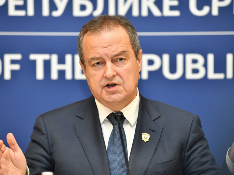 Ivica Dačić, ministar policije, primljen u bolnicu i priključen na respirator