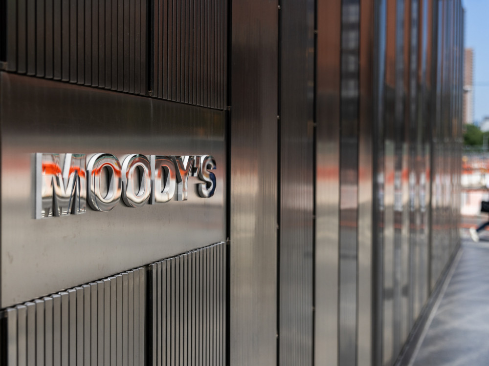 Агенцијата „Мудис“ го намали кредитниот рејтинг на САД