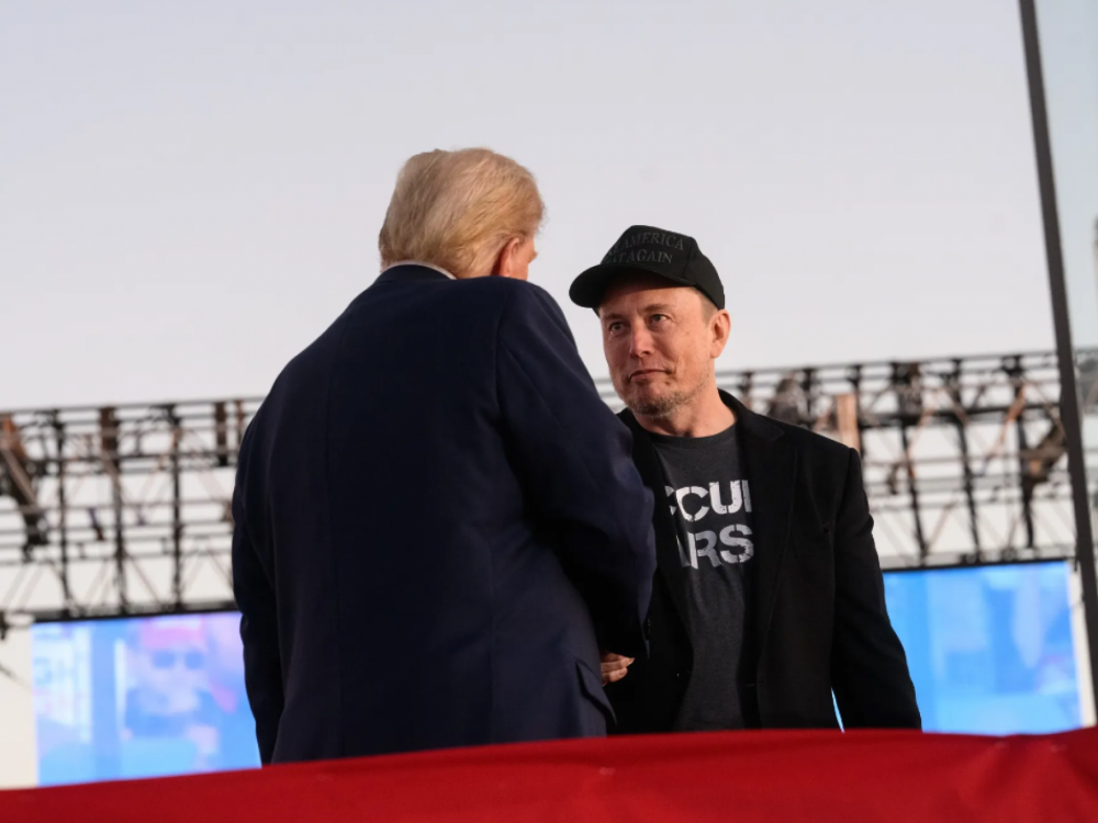 Планот на „Тесла“ да придобие купувачи меѓу поддржувачите на Трамп нема да даде плод