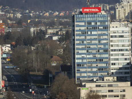 Analiza poslovanja Petrola: "Vsak dodatni liter prodanega goriva je prinesel dodatno izgubo"