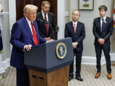 Поддршката на Трамп за дата-центрите го зголемува политичкиот ризик пред изборите