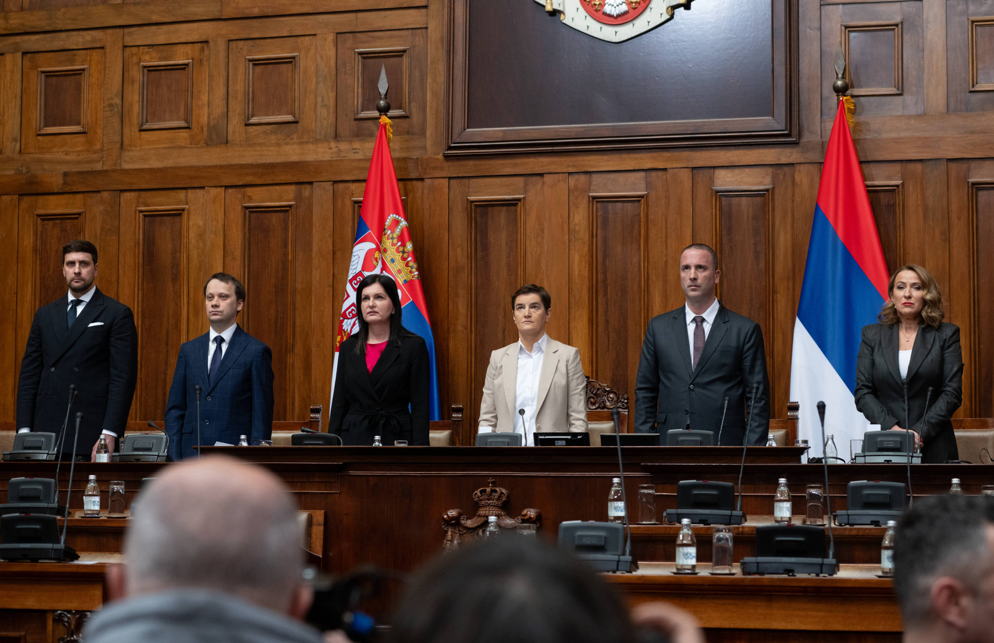 Хаос во српското собрание, повредени две пратенички
