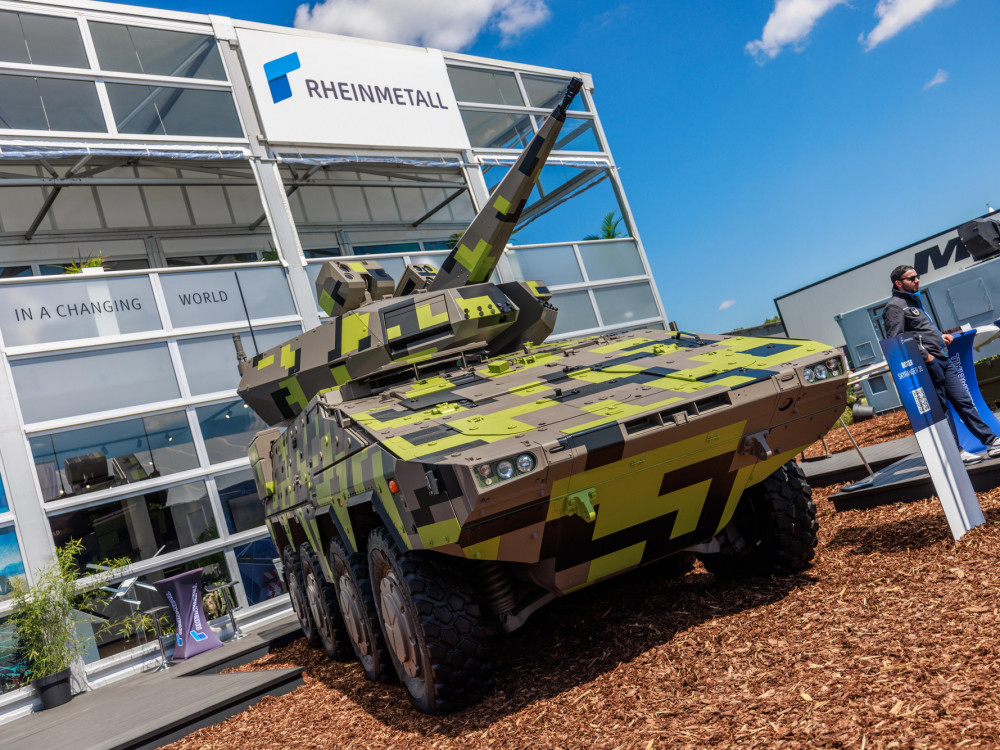 Европа ги зголемува трошоците за одбрана, „Рајнметал“ ја зголемува продажбата