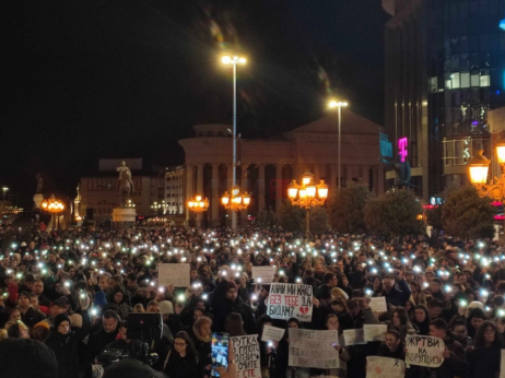 Собири низ цела држава во чест на жртвите во Кочани, истрагата проширена на повеќе лица