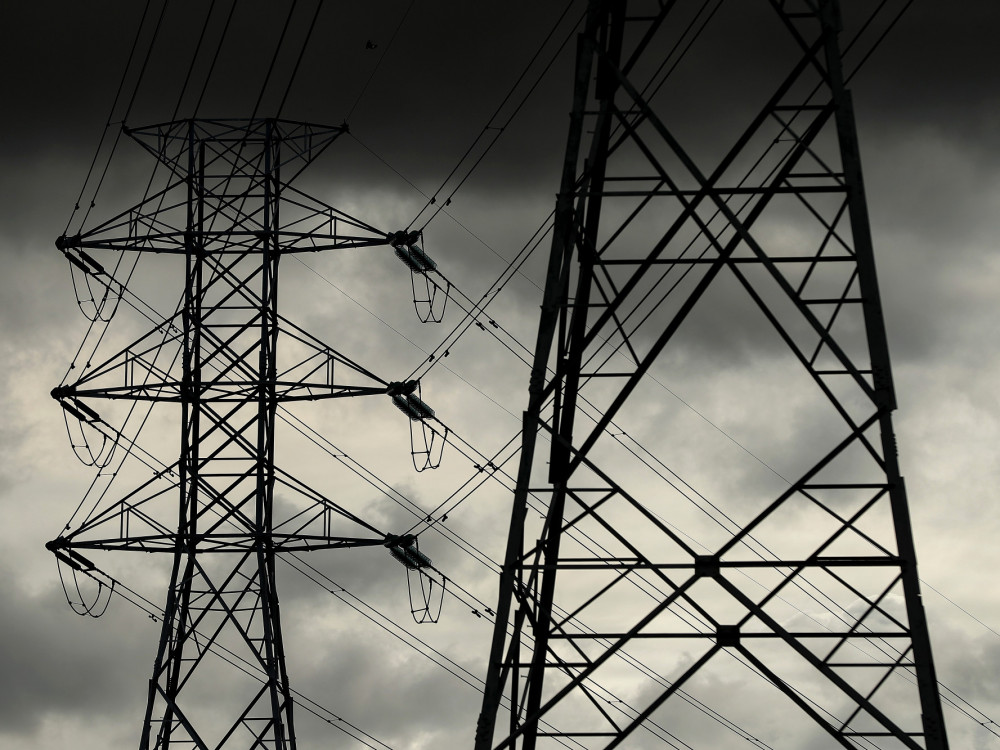 Струјата во САД поскапа и за 180 отсто поради „седумте величествени“