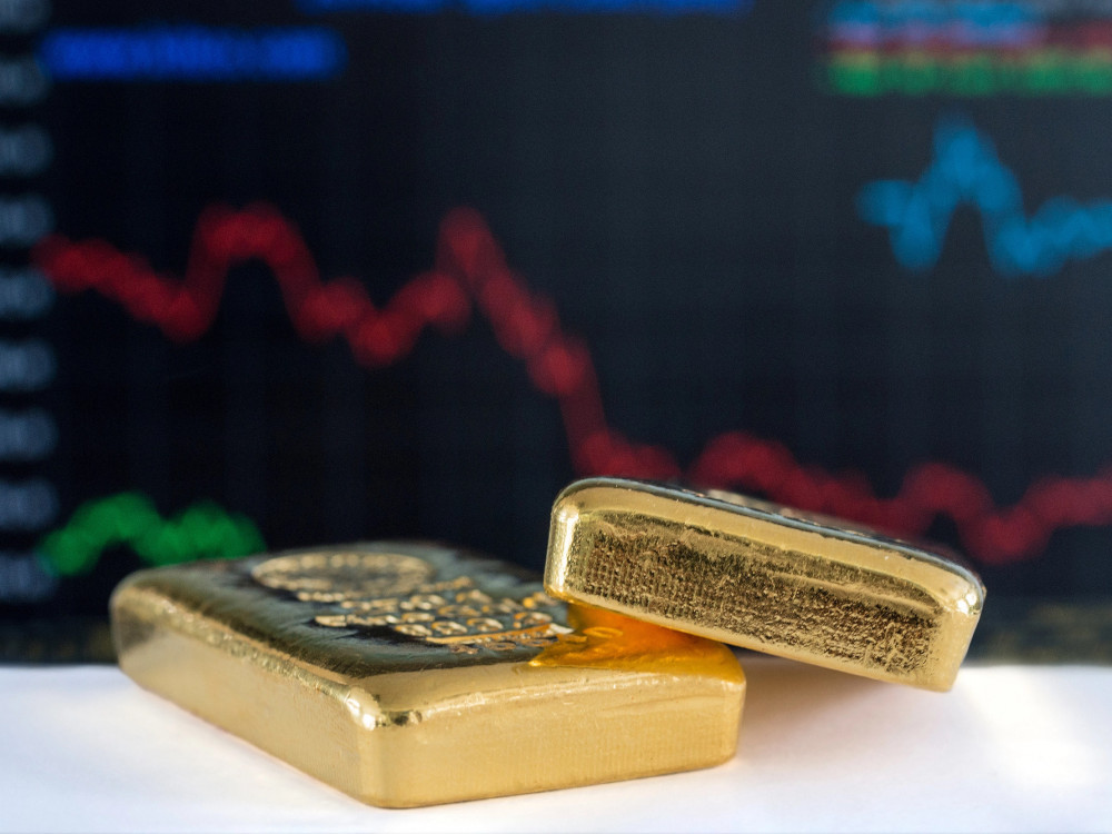 Нов рекорд на златото, надмината границата од 3.200 долари за унца