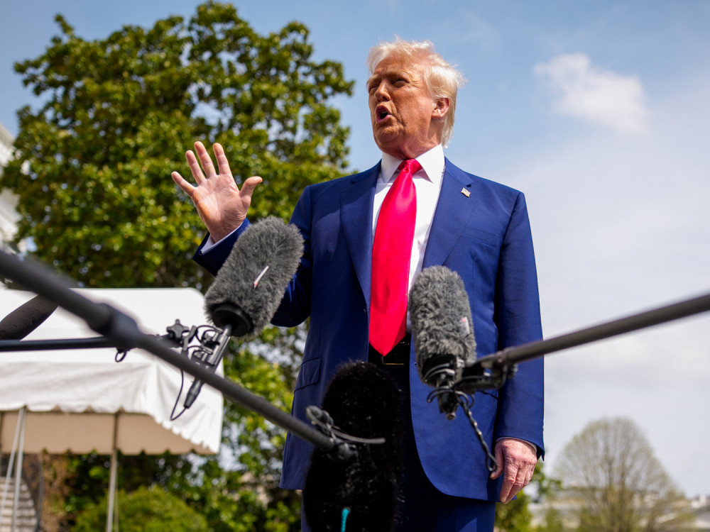 Трамп: Ако некој даде „феноменална“ понуда, ќе ги намалиме царините