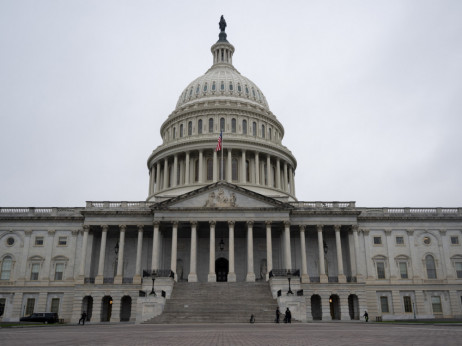 Трагедијата во Минеаполис доведе до делумна блокада на американската влада