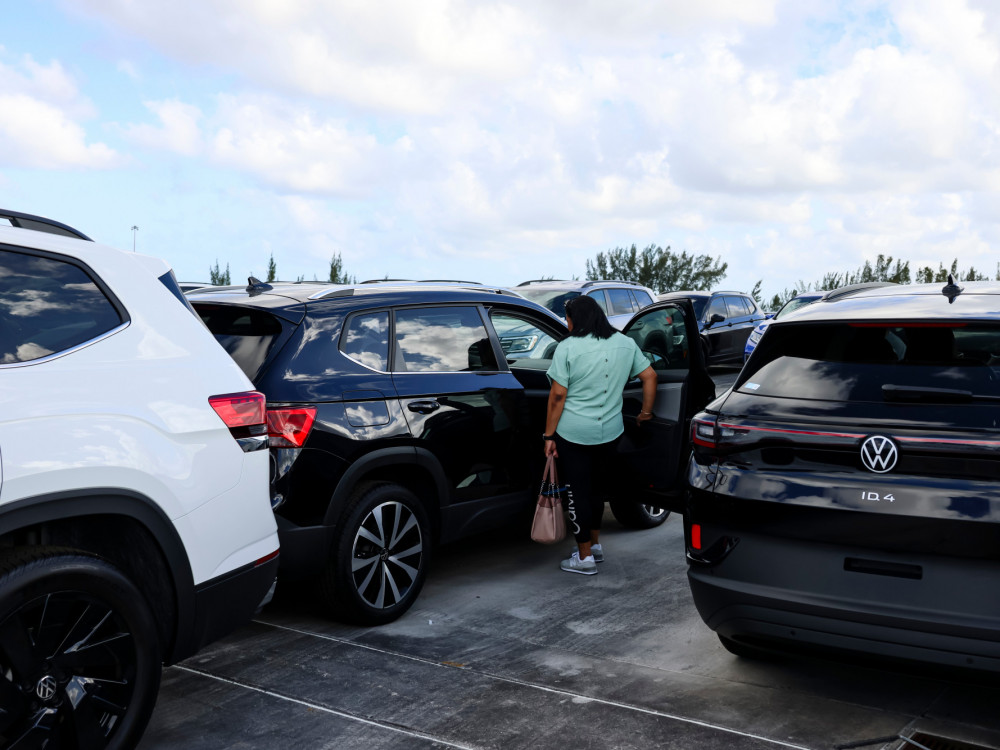 Оперативниот профит на „Фолксваген“ падна за речиси 40 отсто, и тоа пред американските царини