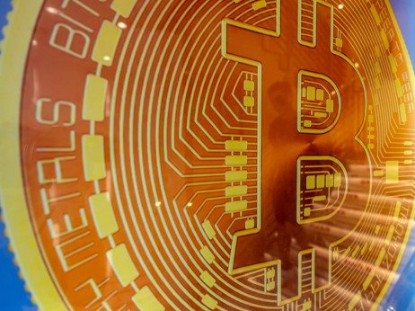 Биткоинот над 80.000 долари, највисоко ниво во последните три месеци
