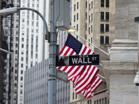 Преглед на берзите: S&P 500 расте по продолжувањето на преговорите меѓу САД и Кина