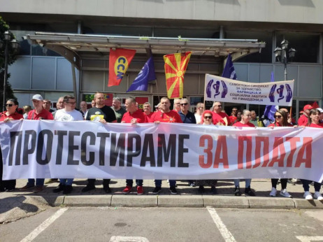 Синдикалците на првомајски протест побараа достоинствени плати