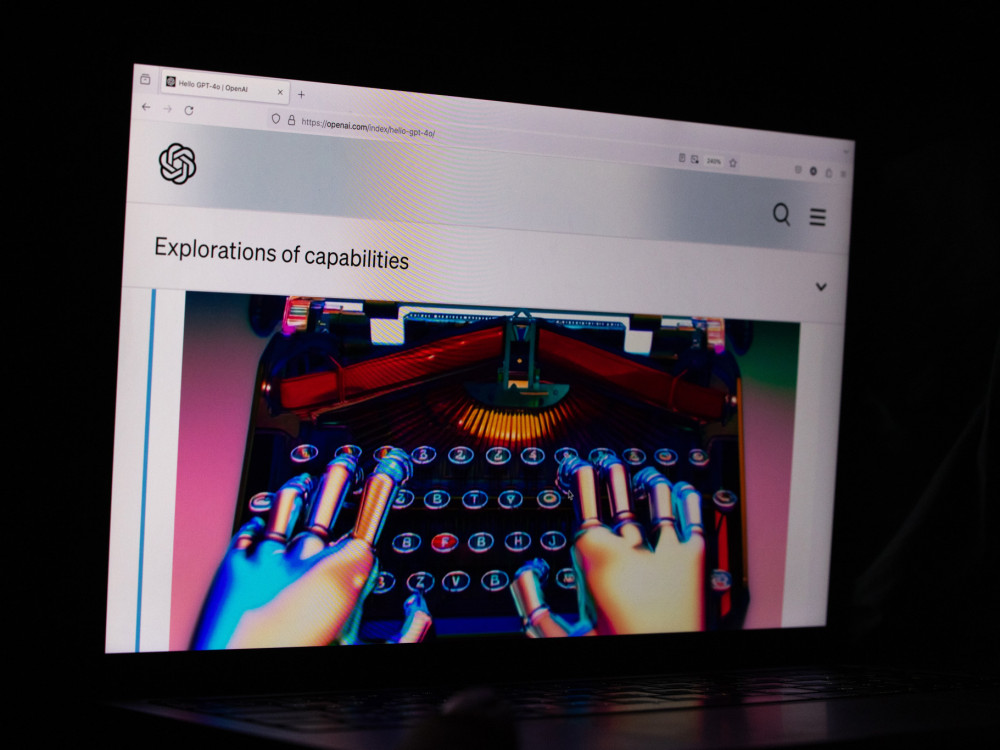 Маркетарите на големо користат ВИ, но креативноста на човечкиот мозок за клучните задачи е супериорна