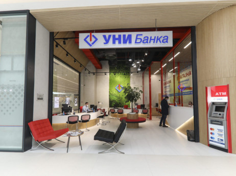 Поднесе оставка извршниот директор на УНИ Банка