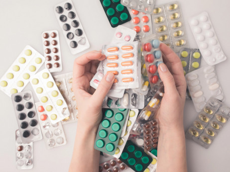 Трамп ќе воведе царини од 100 отсто за некои увезени лекови