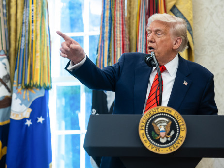 Пазарот на обврзници го мрази „прекрасниот“ закон на Трамп за даноците
