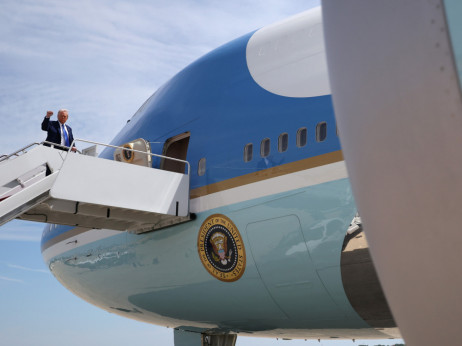 Во светот на Трамп авионите се клучни за политичко додворување