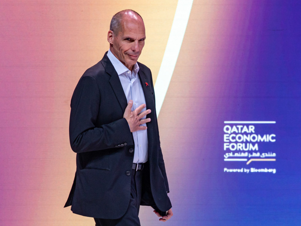 Варуфакис: Дали сите сме слуги на господарите на интернетот?