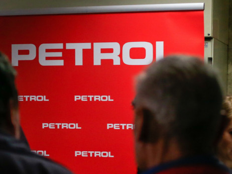 Milijonski sveženj Petrola zaznamoval živahen dan na Ljubljanski borzi