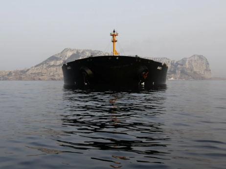 Кој губи најмногу од блокадата на Ормускиот Теснец - пет вести на денот