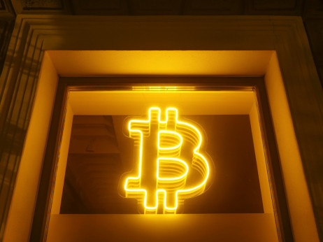 Биткоинот достигна рекордни 120.000 долари